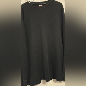 Levi’s Men's Black Long Sleeve textured fabric sweatshirt